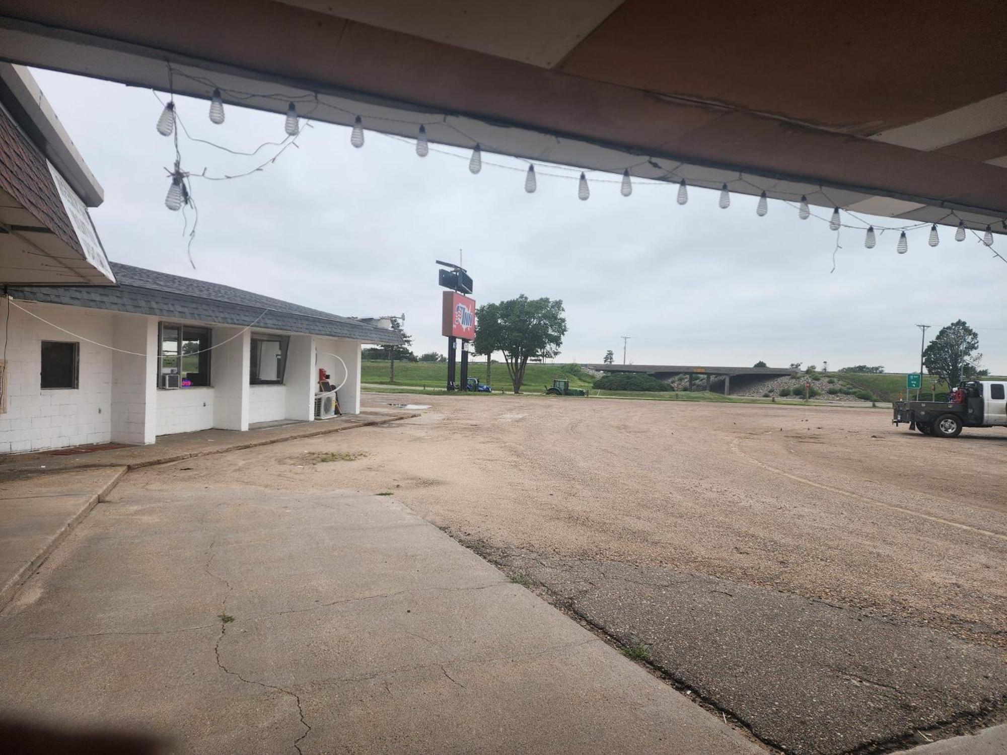 1St Inn By Oyo Quinter Hwy 70 Ks Esterno foto