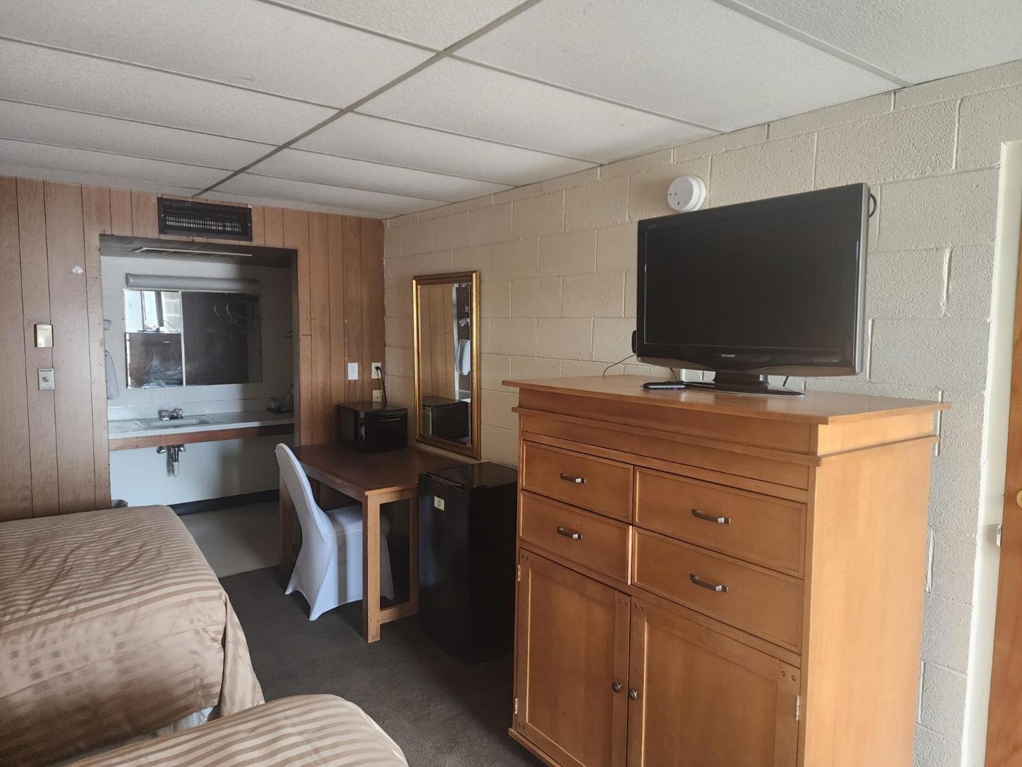 1St Inn By Oyo Quinter Hwy 70 Ks Esterno foto